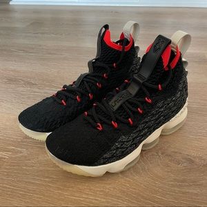 NEW Lebron 15 Size 8.5